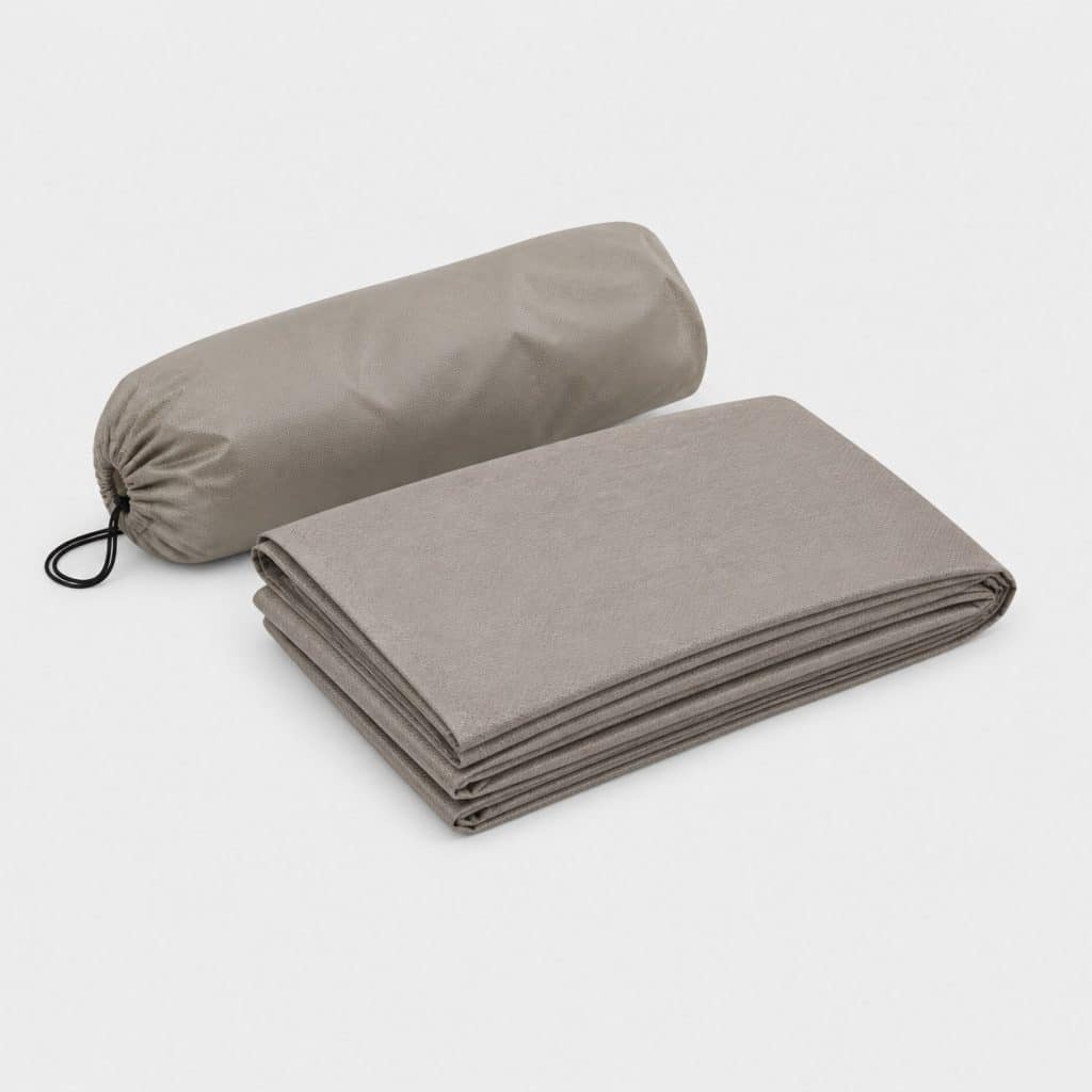 Tapis de sol technique gris beige pour tente tunnel 4 places